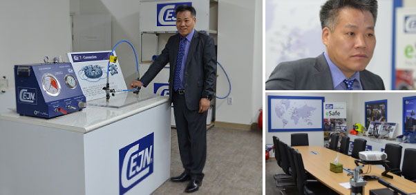 Kim Jin-Beak, Managing director CEJN Korea shows the new training center in Busan.